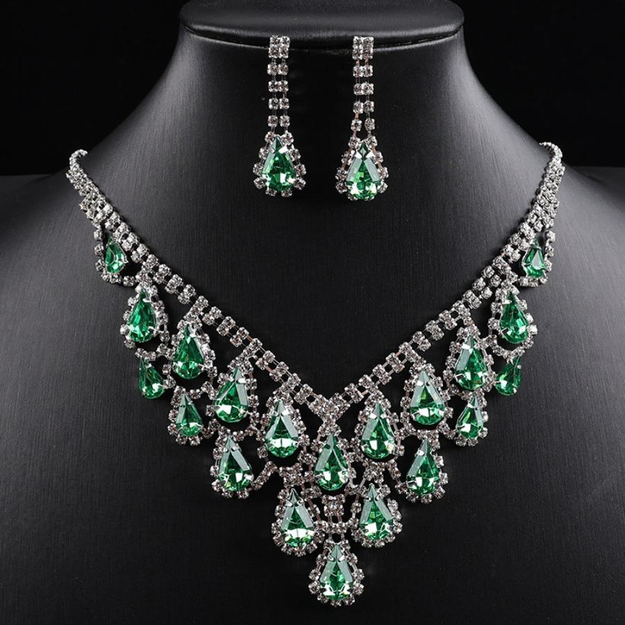 Premium sense diamond-set geometric water drop fringe necklace temperament fashionable and elegant collarbone chain jewelry set