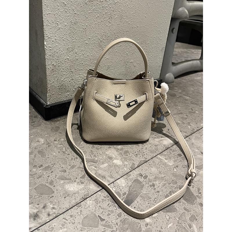 Minimalist Soft Leather Bucket Bag Women's 2026 Kelly Texture Original Design Hand-held Shoulder Crossbody