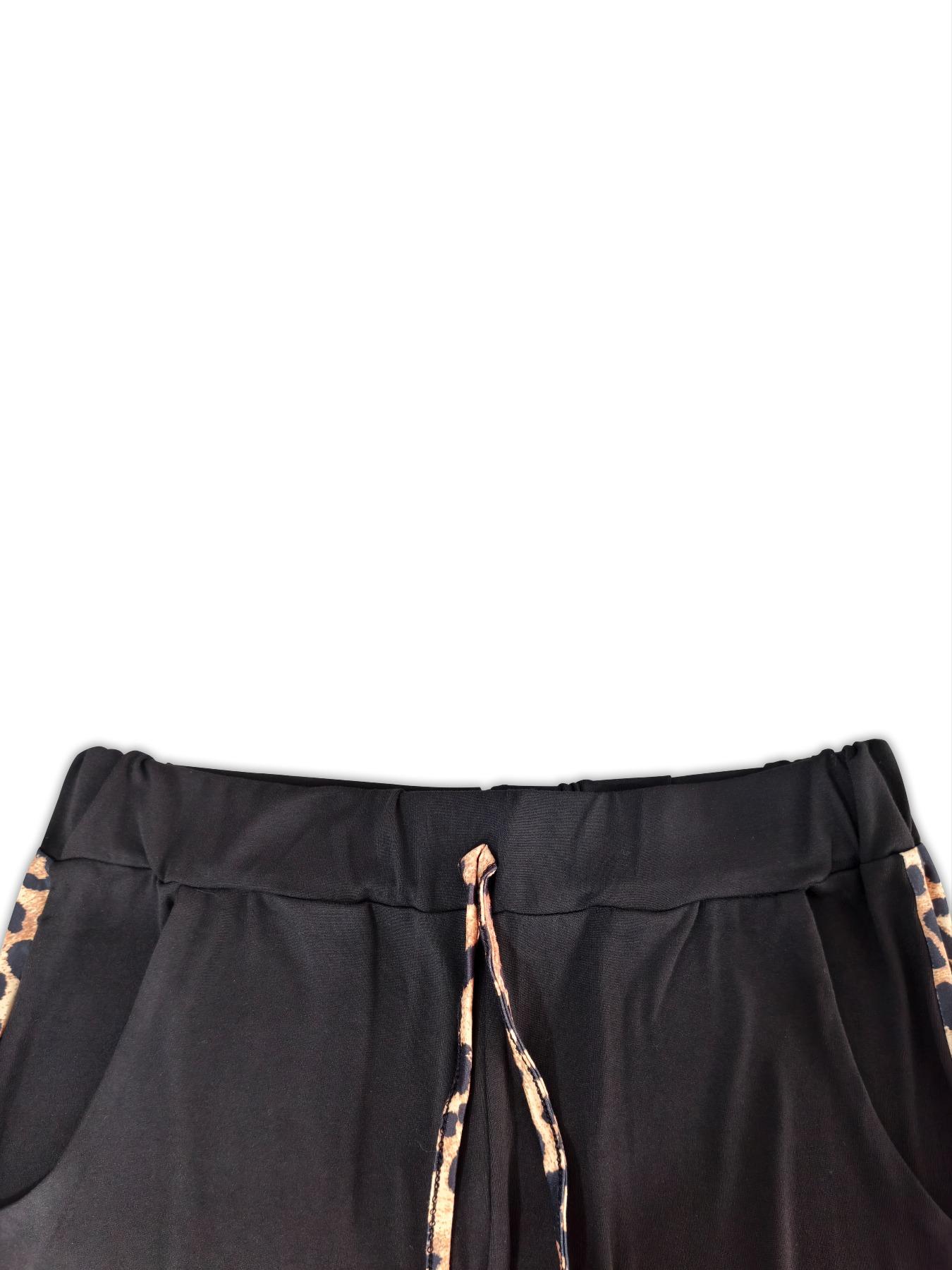 A 2-piece set outfit of women's fashionable fitted slanted shoulder collar leopard print long sleeved shirt and lace up drawstring pants, suitable for daily versatile occasions and home sports wear