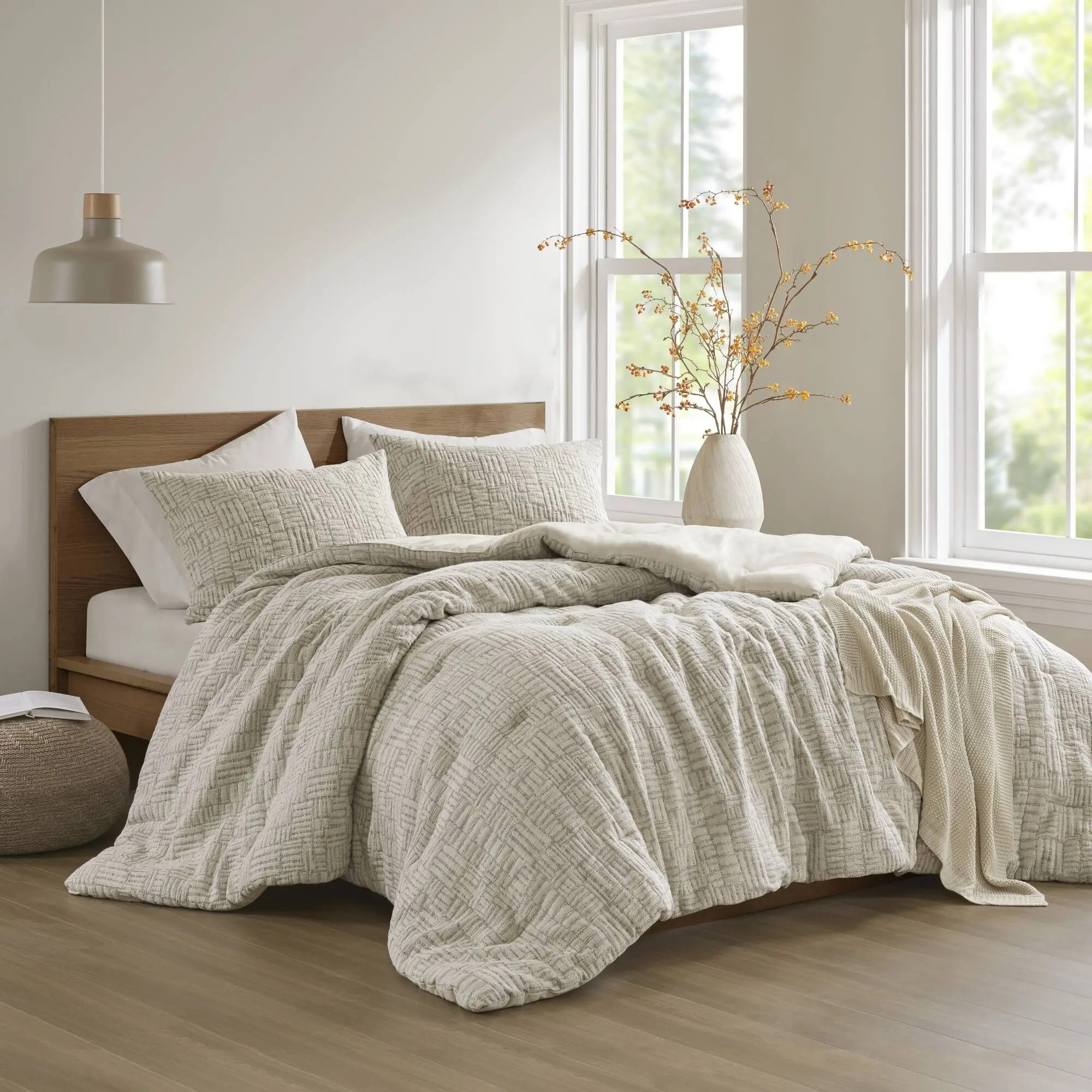 Nokaa 3-Piece Oversized Cotton Matelassé Comforter Set - Full/Queen Size, Textured Bedding with Matching Shams, Breathable All-Season Master Bedroom Bedding