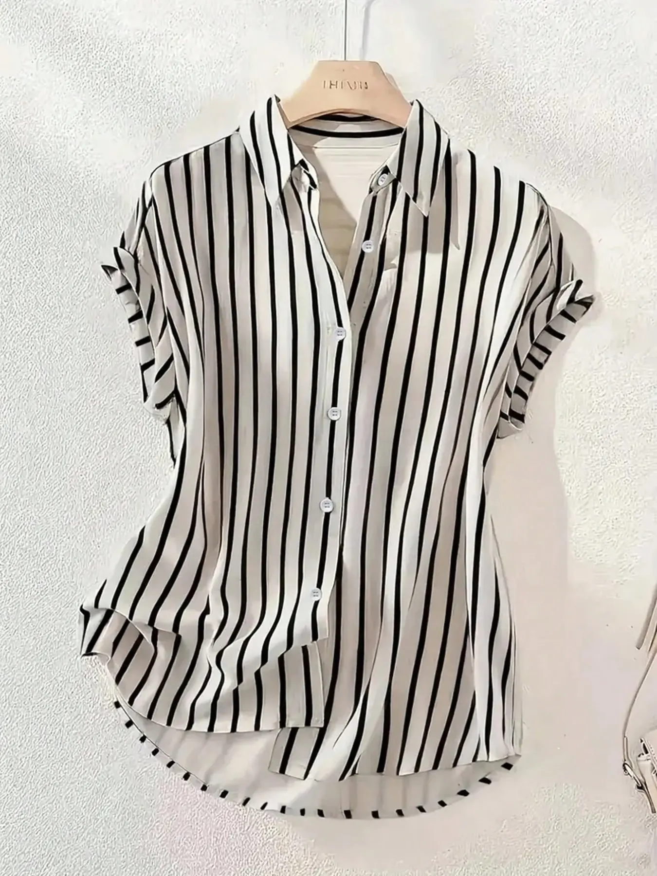 Summer Fashion Striped Single Button Drop Shoulder Short Sleeve Blouse Shirt, Colorblock Front Closure Top, Casual Everyday Loose-Fitting Upper Garment