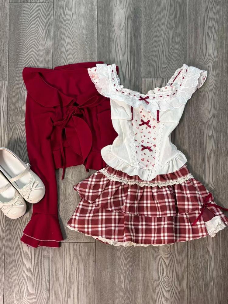 Autumn Sweet Lace Suit Women's Fashion Design Slim Bow Sling Long Sleeve Cardigan Hepburn New Red Plaid Short Skirt 3-piece Set
