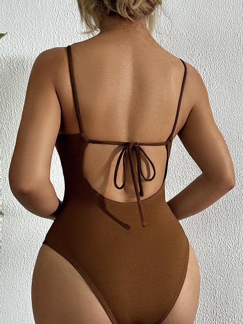 Women’s Solid One-Piece Swimsuit, Minimalist Summer Bathing Suit with Flattering Fit, Comfortable Stretch Swimwear for Beach, Pool, Vacation & Resort Wear Women’s Solid One-Piece Swimsuit, Minimalist Summer Bathing Suit with Flattering Fit, Comfortable Stretch Swimwear for Beach, Pool, Vacation & Resort Wear