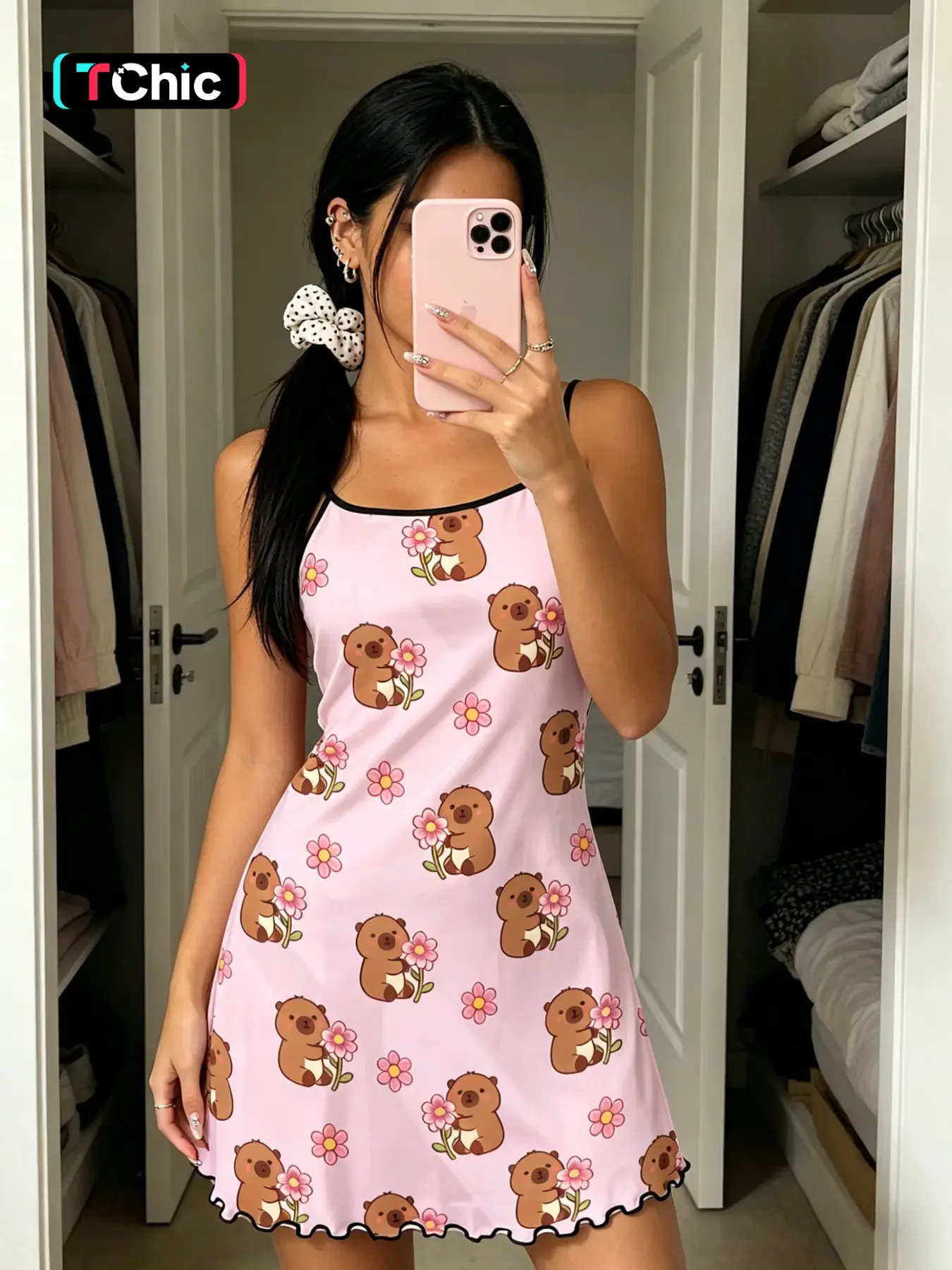 Capybara Print Strap Nightdress, Wave Edge Design, Casual Slim-Fit Sleeveless Pajama, Breathable Home Wear for All Seasons