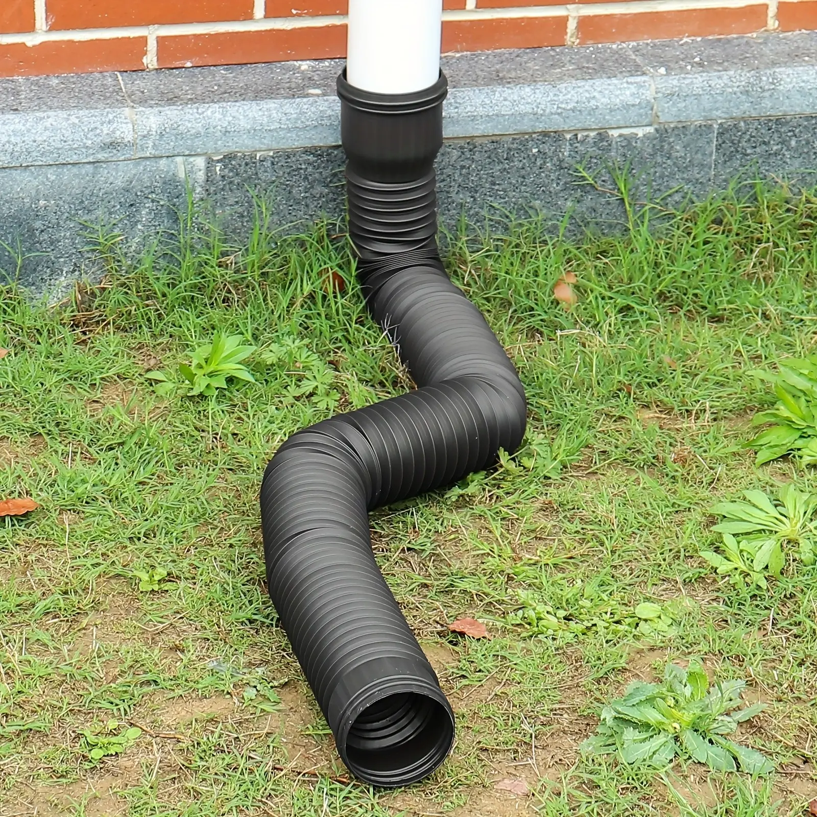 Plastic Drain Pipe Extension with Round Connector, Extendable, Ideal for Draining or Extending Flexible Pipe Systems, Durable and Easy to Use, Accessories