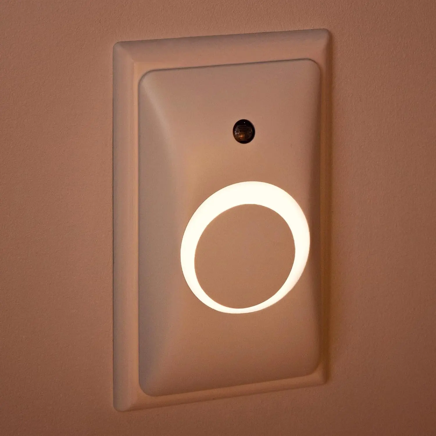 Childproof Outlet Covers with Night Light (1-Pack) | Tamper Resistant Safety Socket Cover for Baby & Toddler | Light Sensor or Manual Toggle | Patent PendingGift