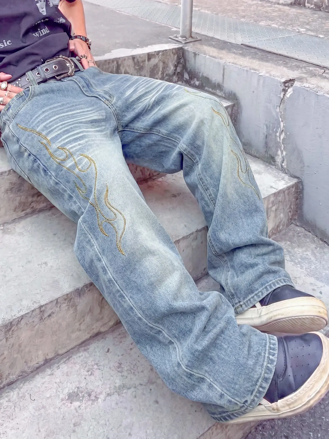 Men's light colored washed blue straight leg jeans, three-dimensional cat whisker craftsmanship, side flame embroidery pattern, Y2K trendy streetwear denim pants