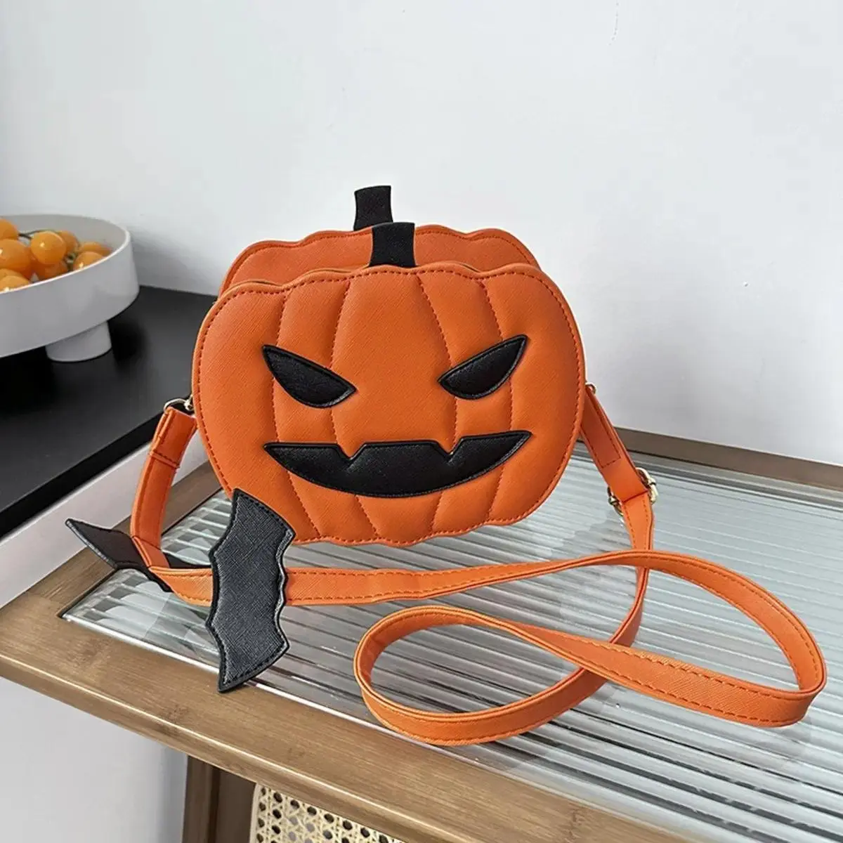 Funny Pumpkin Crossbody Bag for Women, Casual PU Leather Shoulder Purse with Zipper and Adjustable Strap, Messenger