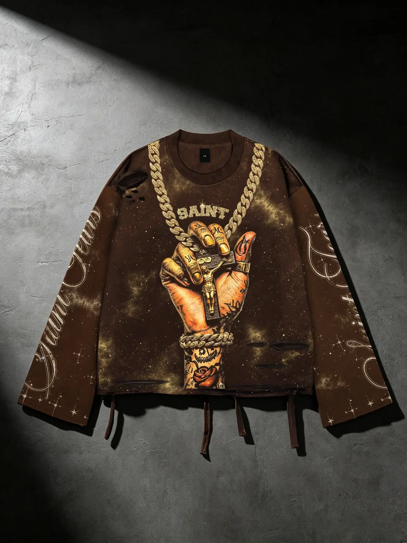 Saint Retro Tattoo Gold Hand Cross Short Crew Neck Sweatshirt for Men, Unisex Style, Y2K American Distressed Ripped Hem, Cut-Out Print, Men's Long Sleeve Pullover Sweatshirt, Spring/Autumn Religious Portrait Sweatshirt, Street Style