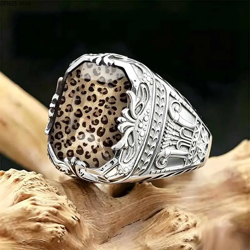 Vintage Leopard Print Signet Ring, Ornate Silver-Tone Statement Design with Animal Pattern Centerpiece for Unisex Daily Wear and Casual Styling