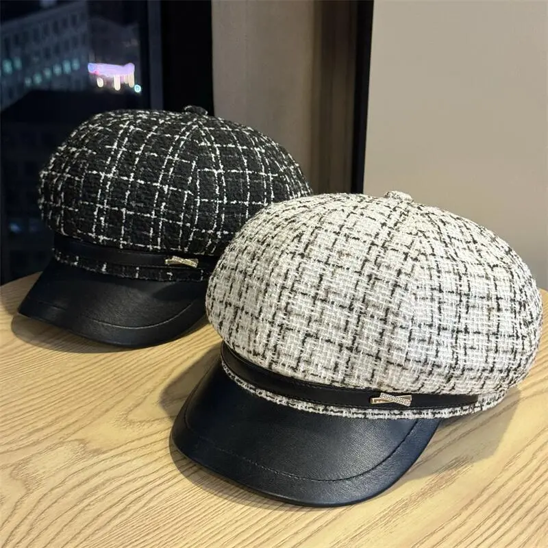 Women's Elegant Tweed Newsboy Cap - Vintage Plaid Check Baker Boy Hat, British Style Flat-Top Cabbie Hat with Leather Brim, Metal Detail, Unisex Wear for Autumn Winter Travel Casual Headwear (Black White), Flat Top Cap, Casual Travel