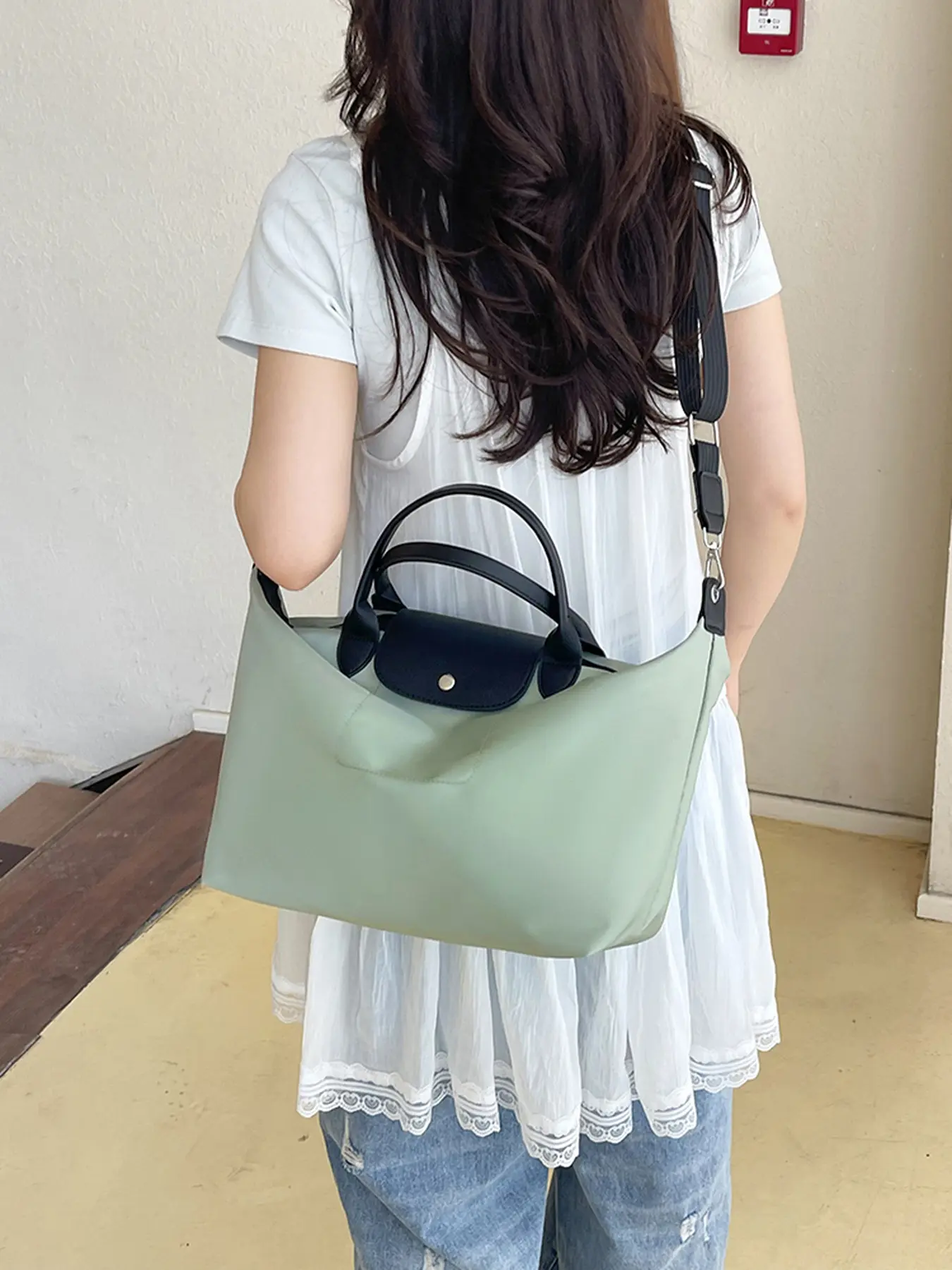 Luxury Niche Women's Bag 2026 New Model Large Capacity Lightweight Dumpling Bag Versatile Shoulder and Crossbody Bag