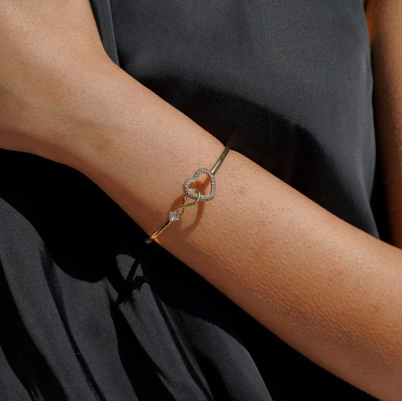 To My Daughter Forever Connected Bracelet – Infinity Heart Design, Meaningful Jewelry Gift for Milestone Celebrations, Birthday & Graduation Present from Mom or Dad To My Daughter Forever Connected Bracelet – Infinity Heart Design, Meaningful Jewelry Gift for Milestone Celebrations, Birthday & Graduation Present from Mom or Dad