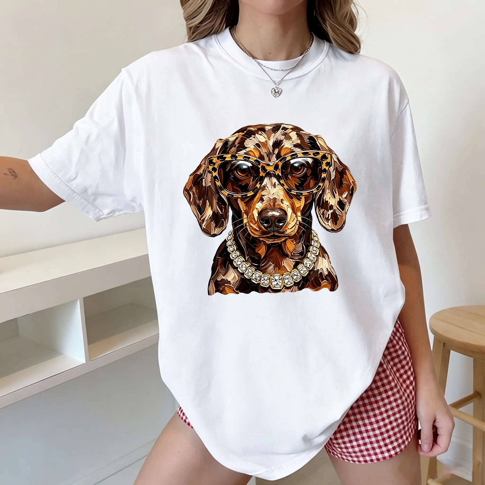 Cute Cool Dachshund Dog Graphic T‑Shirts for Women, Leopard Glasses Diamond Chain Dog Print Casual Short Sleeve Tee, Fashion Crew Neck Summer Top
