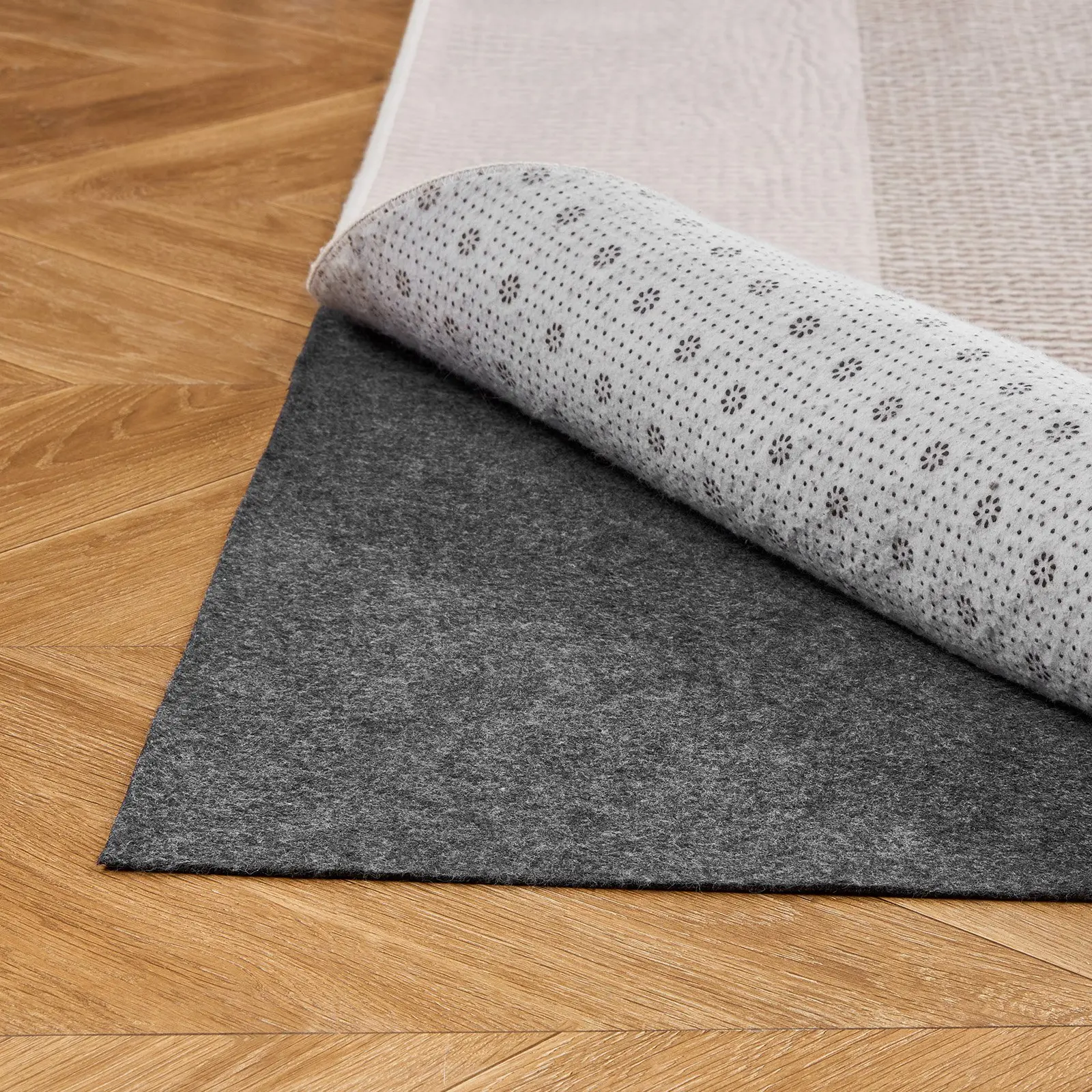 VEVOR 5x7 ft 0.12 inch Waterproof Rug Pad, Non-slip Carpet Pad with Dual-surface Felt Cushion & Rubber Gripper, Hardwood Floor Protection for All Floors & Finishes, Keeps Carpets Secured