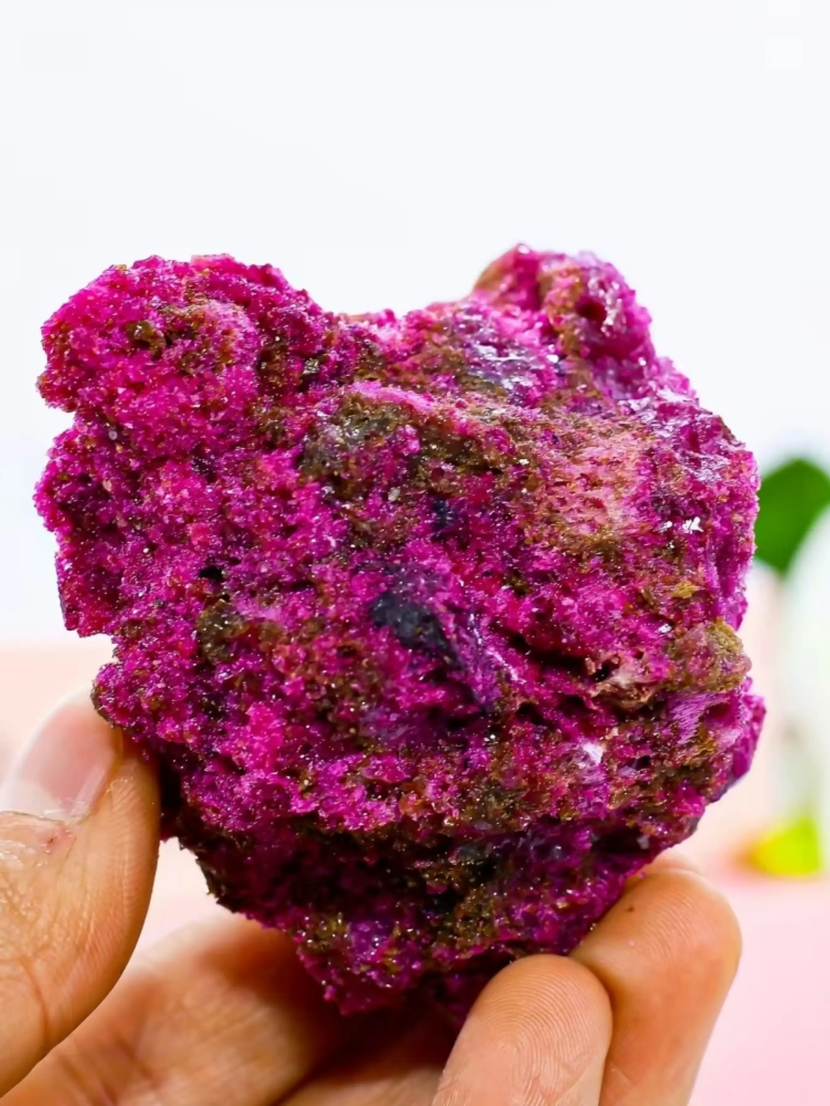 Natural Crystal Ruby Garnet Mineral Energy Stone Home Decor, Unique Gift for Collectors and Education, Ideal for Home Decoration
