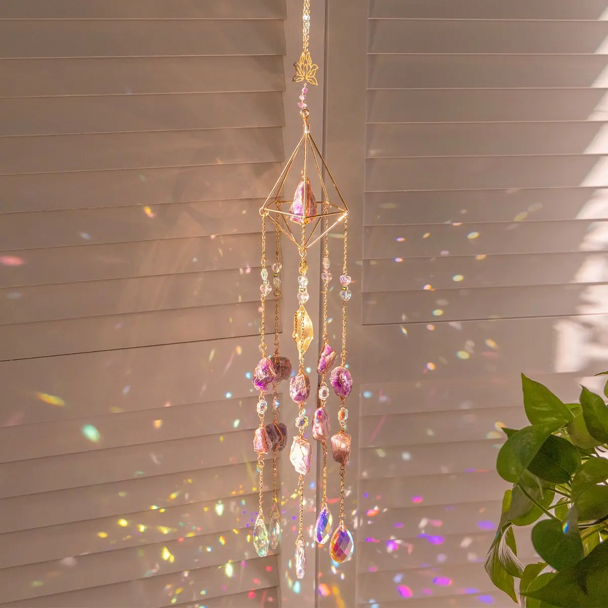 Natural Crystal Sunlight Catcher Decor, Handmade Boho Garden Ornament, Perfect for Living Room, Unique Home Decoration, Christmas Hanging Ornament