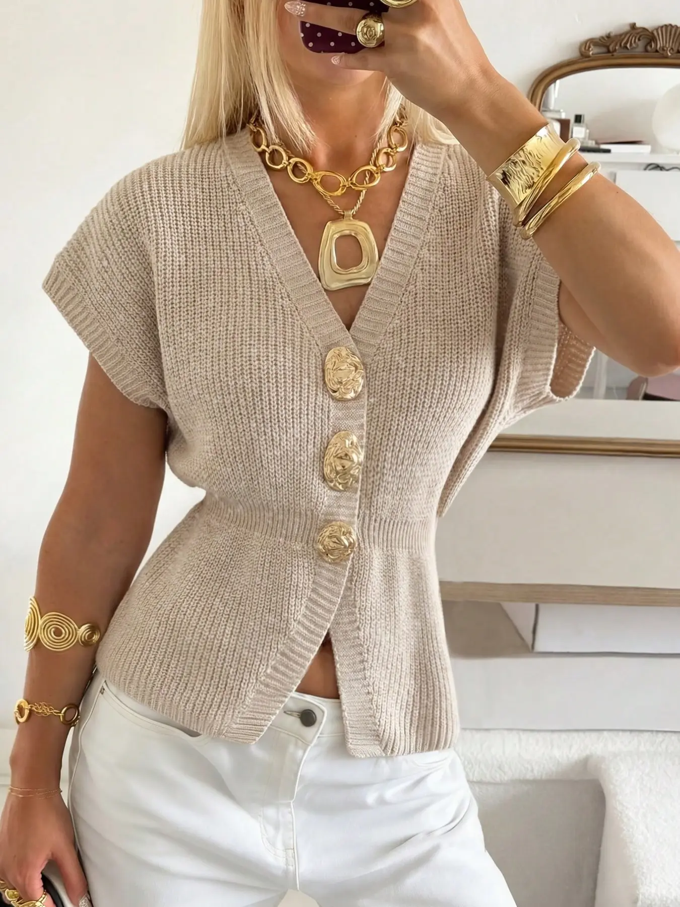 New Summer V Neck Light Apricot Women's Knitwear Slim Knit Sweater, Casual Style, Elegant Design, Three-Dimensional Metal Buttons, Short Sleeve Top