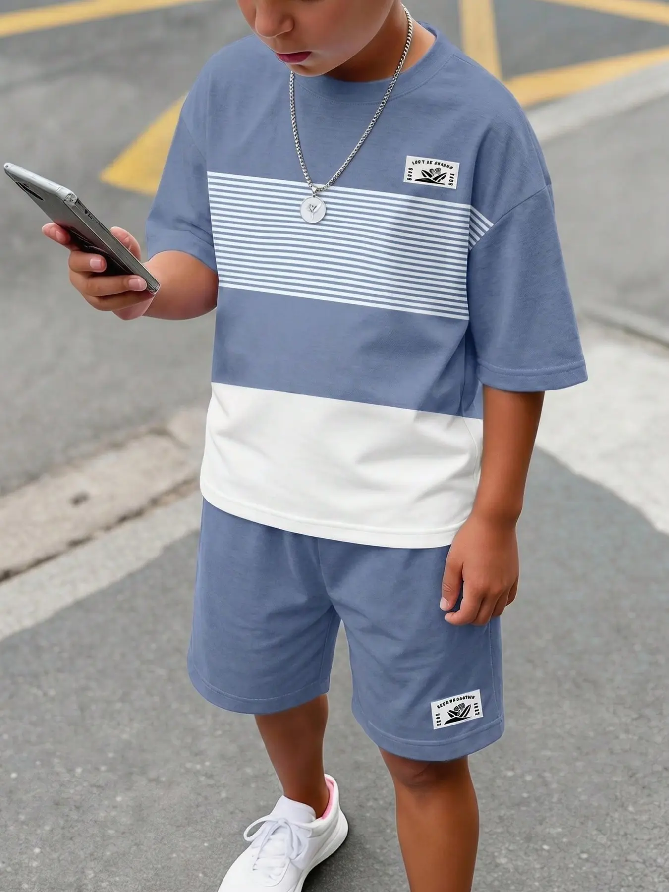 Boys' Stylish Multi-Color Block Stripe Short Sleeve T-Shirt + Shorts Set, Casual Leisure, Home Outdoor, Slim-Fitting, All over Print, Summer Clothing Set