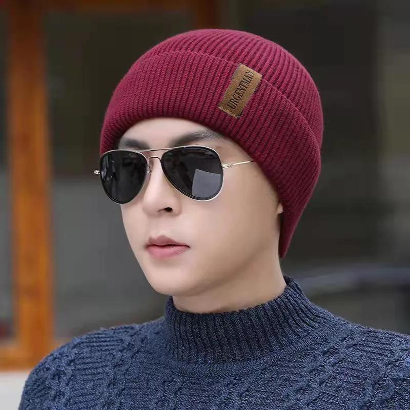 Unisex Letter Label Chic Winter Warm Hat Stylish Fleece Cozy Beanie Hat For Men Women Outdoor Thicken Ski Sports Knitted Hat