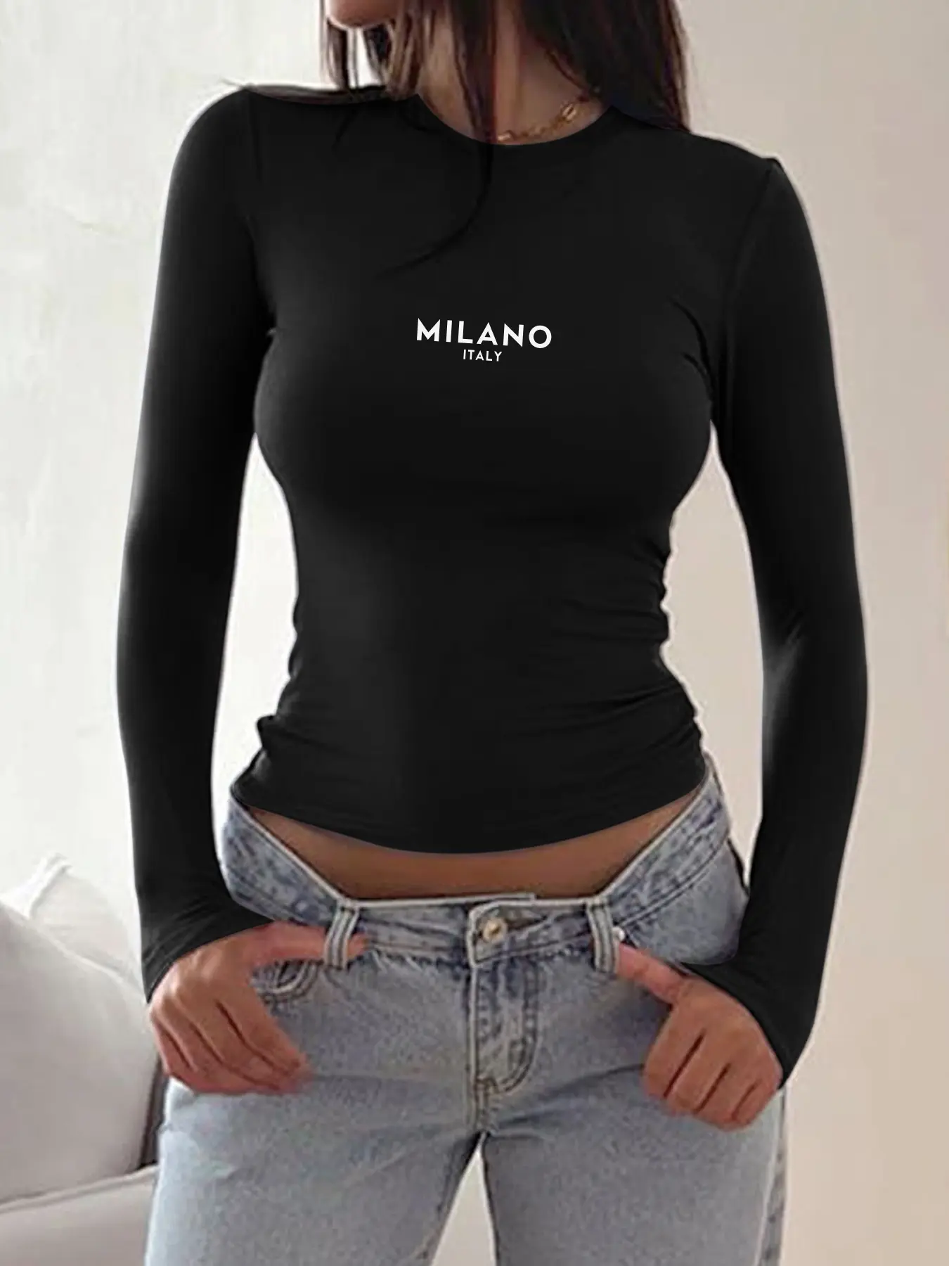 Women's Round Neck Long Sleeve T-Shirt, Milano Italy Fashion Letter Print, Slim Fit, Casual All Seasons Top, Elegant and Comfortable