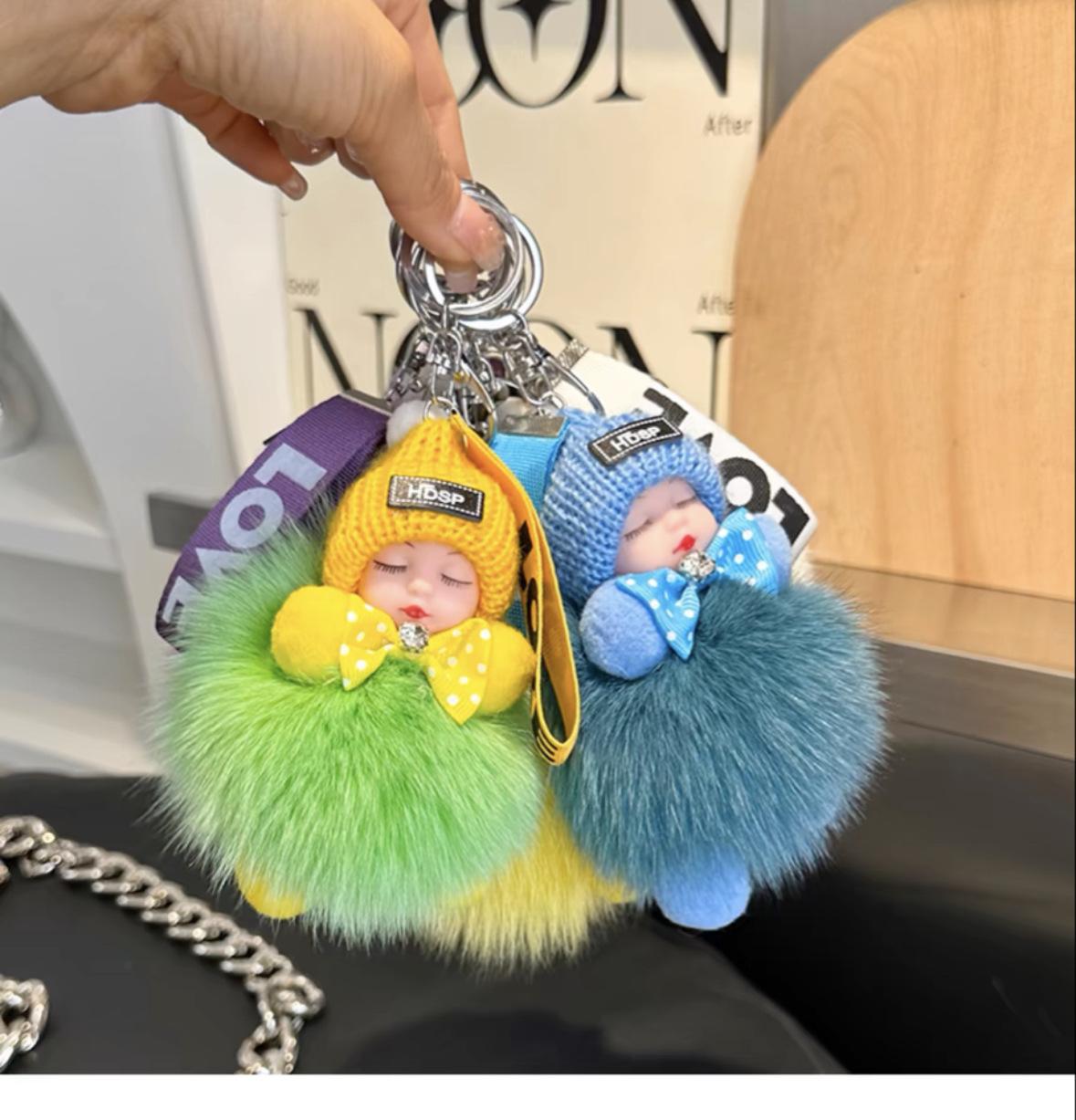 Plush toy car keychain pendant, cute stuffed doll, backpack accessory, couple's gift