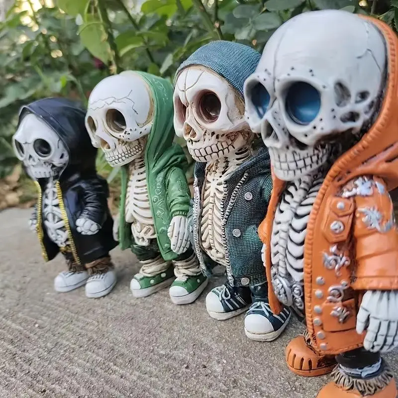 Spooky Halloween Skeleton Dolls, 2pcs Home Decor Sculptures, Perfect for Atmosphere Decoration, Ideal for Halloween Celebrations