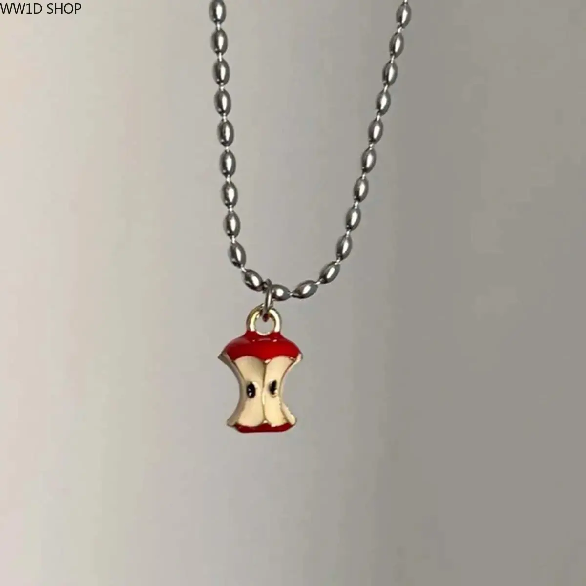 Cute Apple Core Fruit Necklace for Women and Men, Clavicle Chain Unisex Pendant Jewelry for Daily Wear Casual Outfit and Gift Accessory