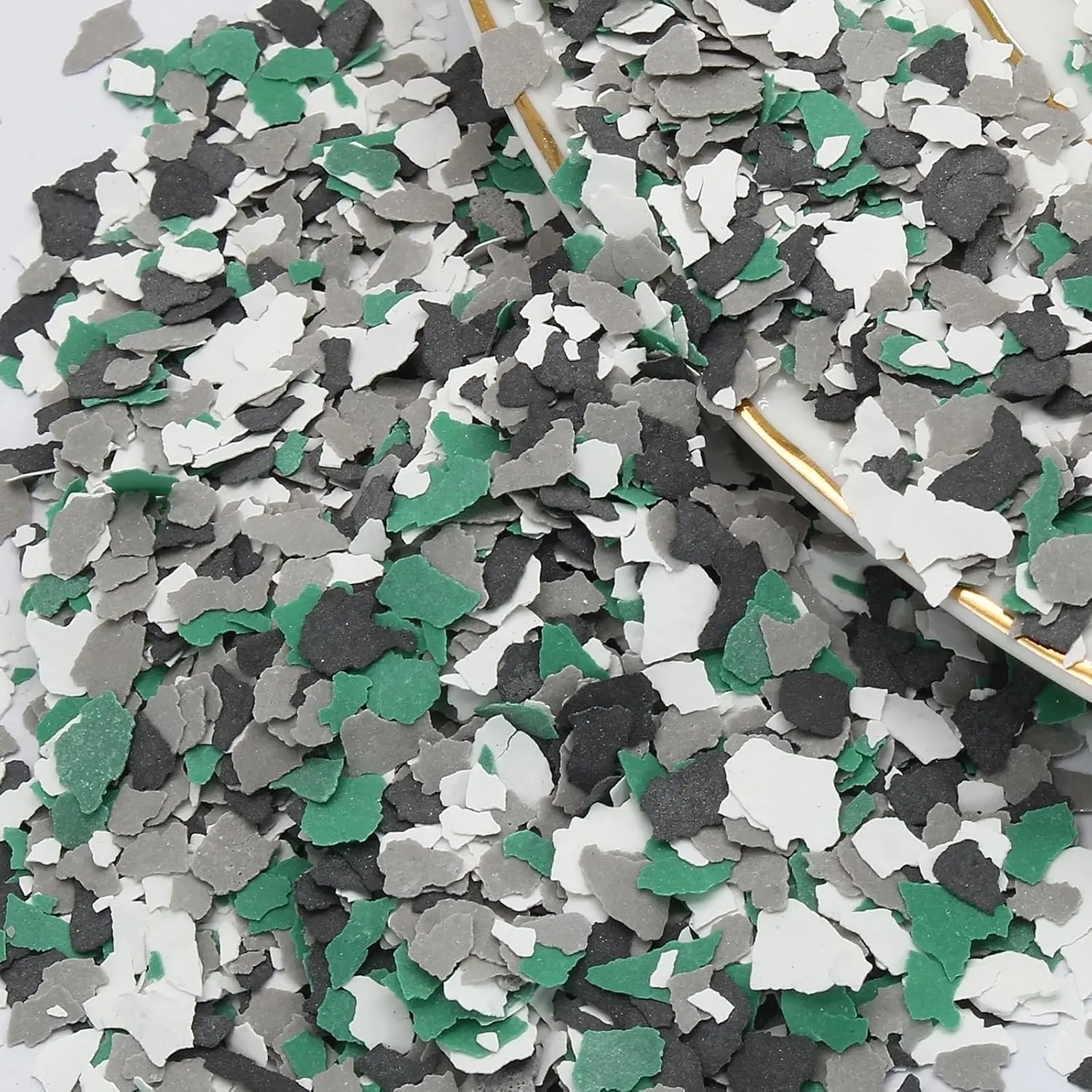 360G/0.79Lb Decorative Blend Color Chips,Epoxy Flakes Blend Paint Flakes Concrete Floor Coatings Decorative Chips for Garage Floor Paint Interior Exterior Walls(Green/Black/Gray/White)