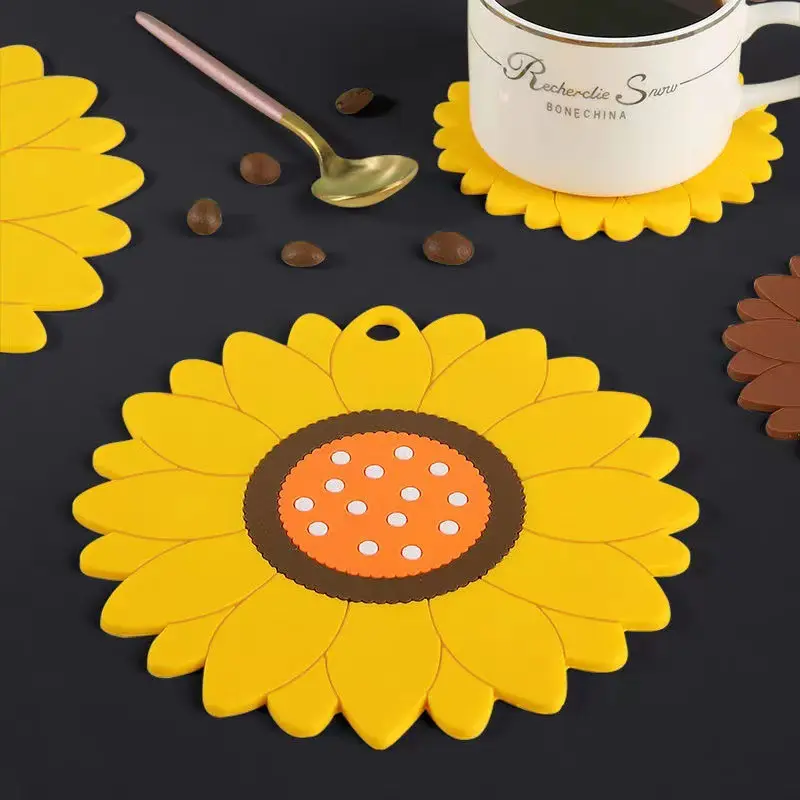 New sunflower dining table thermal insulation pad creative cartoon soft rubber coaster high temperature resistant placemat anti-scalding and non-slip table mat Table Placemats