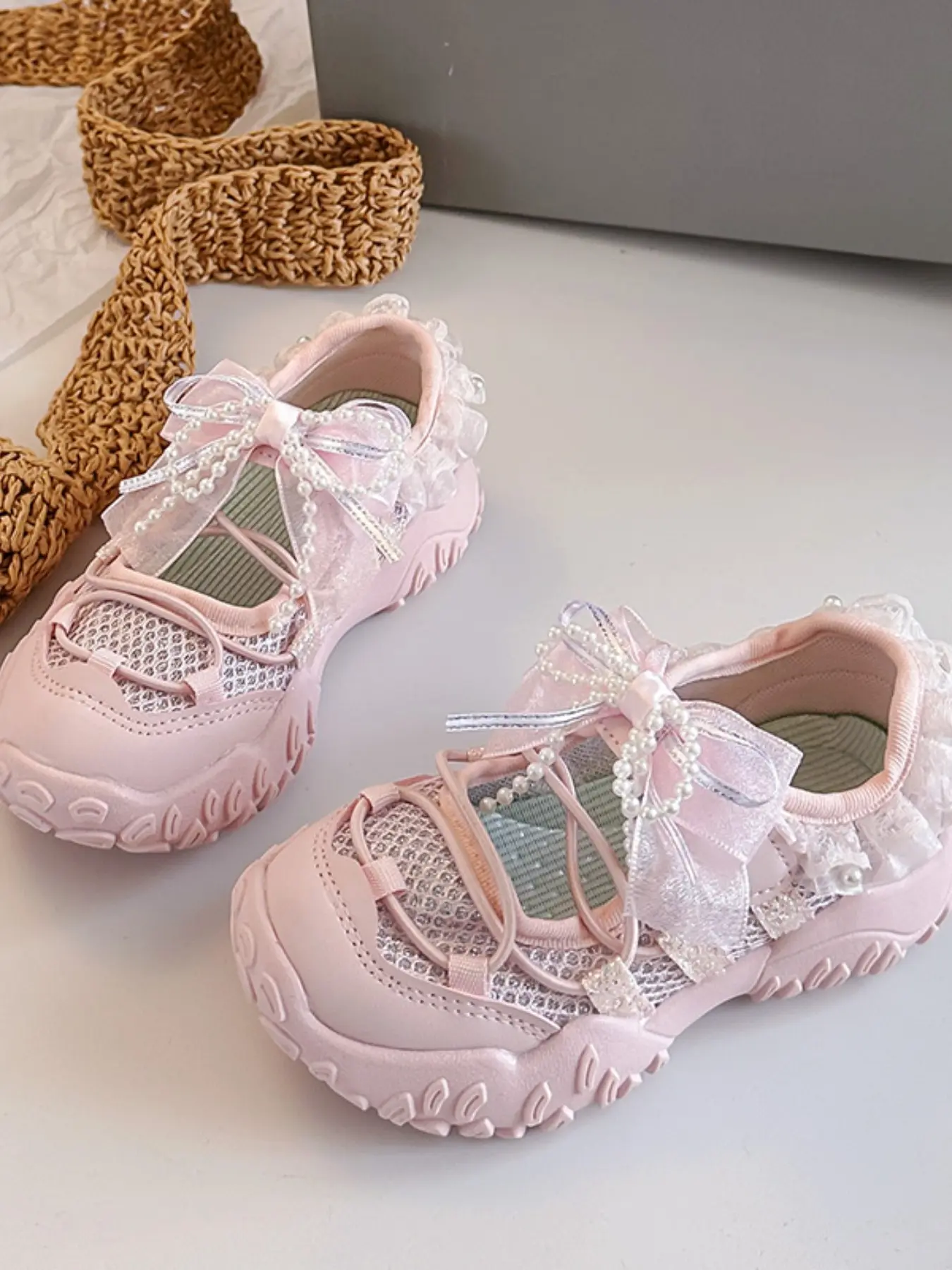 Girls' Mesh Pearl Bow Summer Sandals, Breathable Soft Sole Anti-Slip, Non Slip Sandals, Sweet Style Kids Sports Flip Flops, Princess Sandals, Perfect for Daily Wear