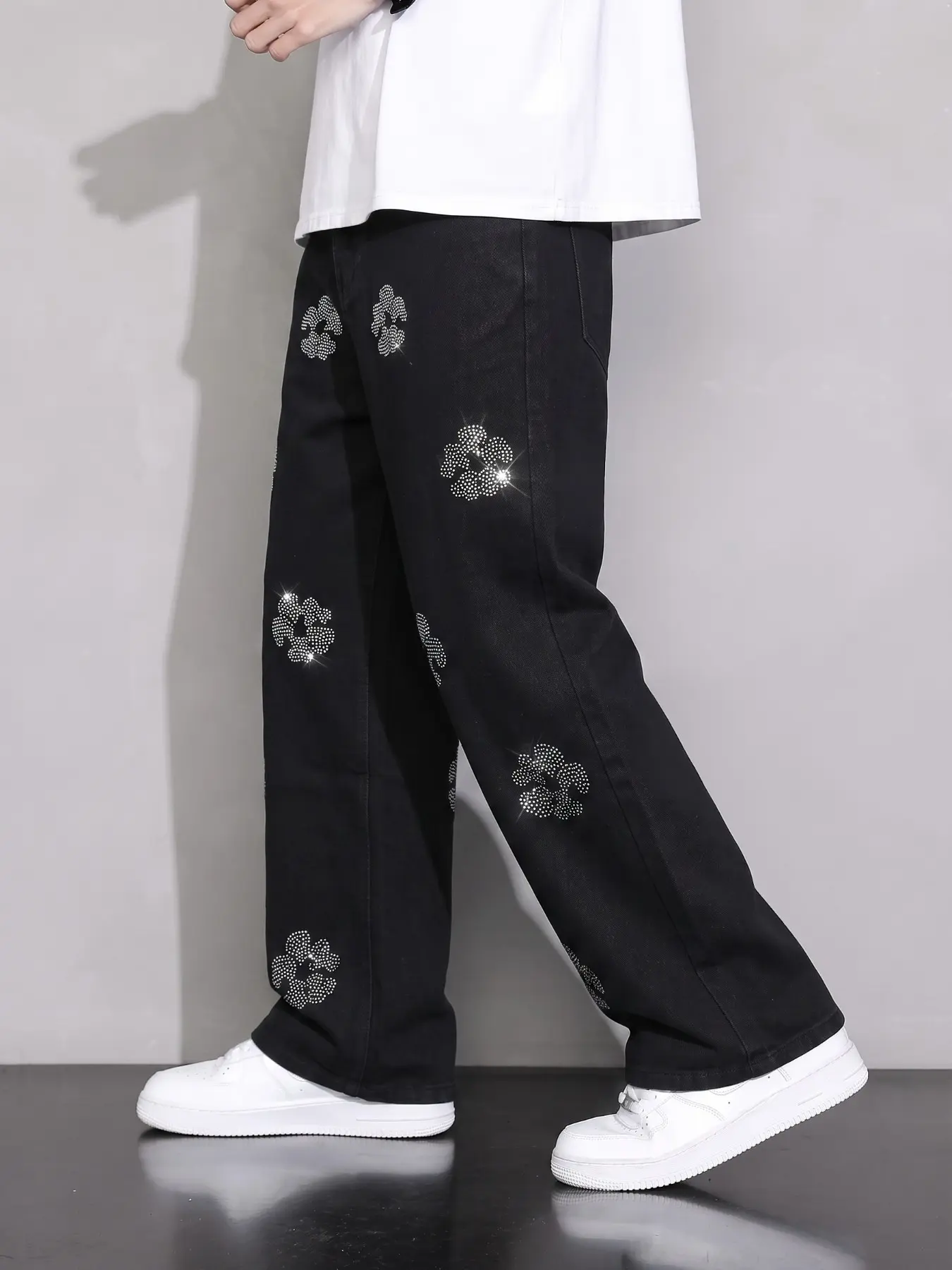 Men's New Multi-Process Jeans, Rhinestone Fashion Design, Loose Fit Wide Leg Street Style, Suitable for All Occasions