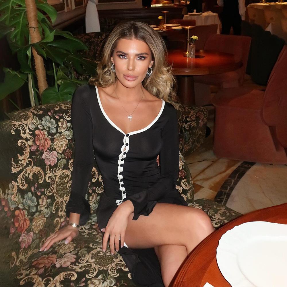 New Fashion V-neck Bell-sleeve Ruffle Dress with Hanging Decor Ornaments for Stylish Outfits and Hangable Decoration