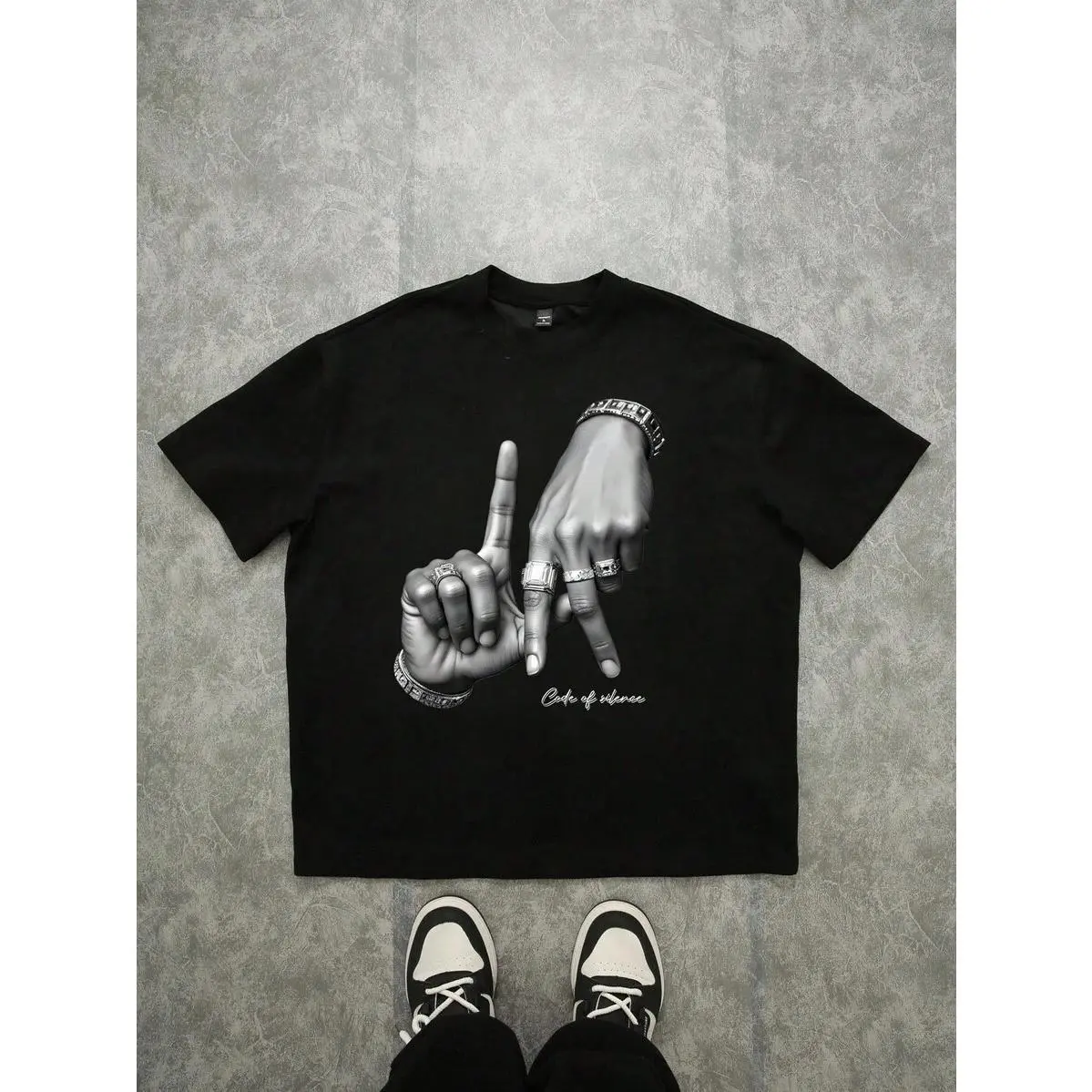 StoneGrade Los Angeles LA Letter Hand Gesture Logo Print Casual Oversized Men White T-Shirt