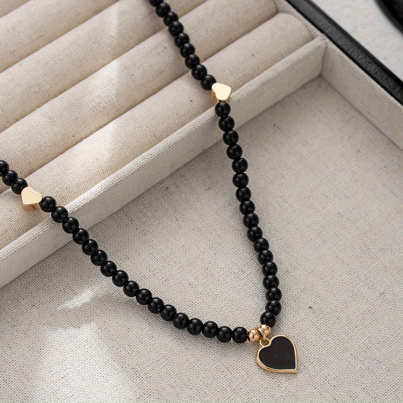 [Handcrafted Beaded Heart Pendant Necklace] Elegant Boho-Chic Black Beads Necklace with Golden Accents - Ideal for Women's Parties & Music Festivals, Versatile All-Season Accessory, Cute Necklace
