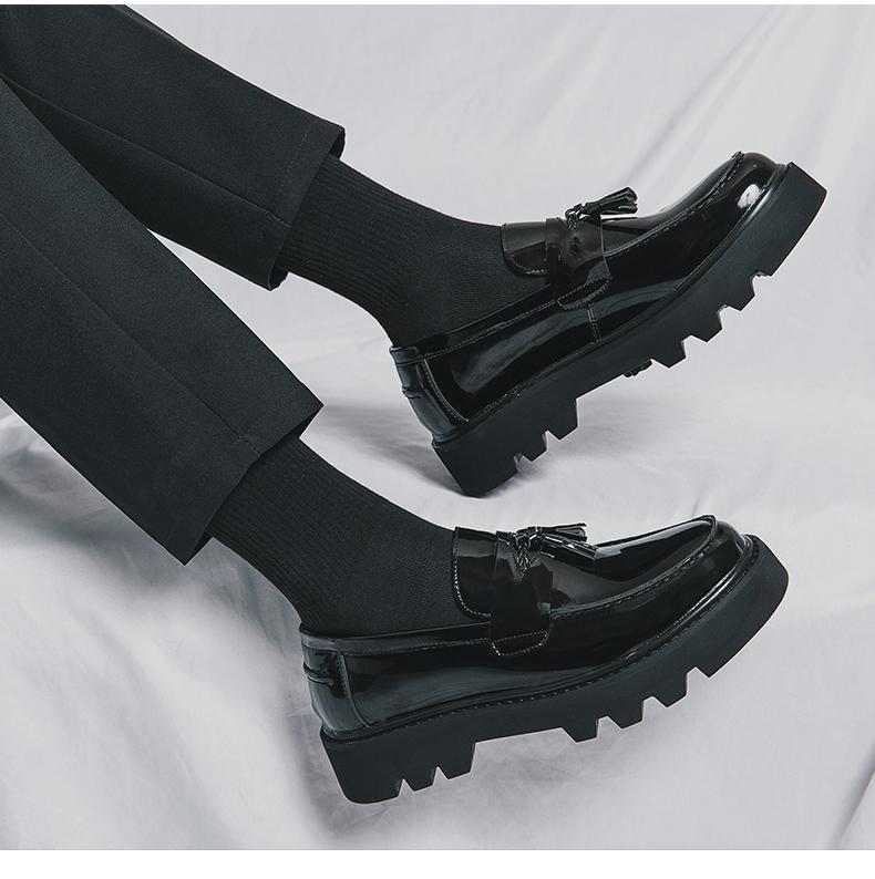 British Style Men's Fashion Loafers Patent Leather Tassel Loafers Black Thick-Soled Slip-on Formal Shoes Simple Casual Plus Size Dress Shoes for All Seasons