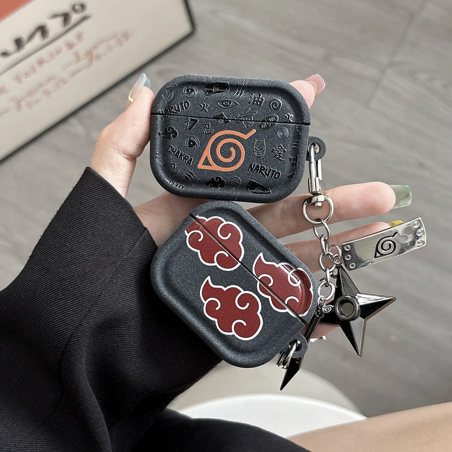Naruto Akatsuki Leaf Village AirPods Case With Kunai Shuriken Keychain, Anime Protective Cover For AirPods 1/2/3/4/Pro/Pro 2, Soft Shockproof Earphone Case Otaku Gift friendship retractable