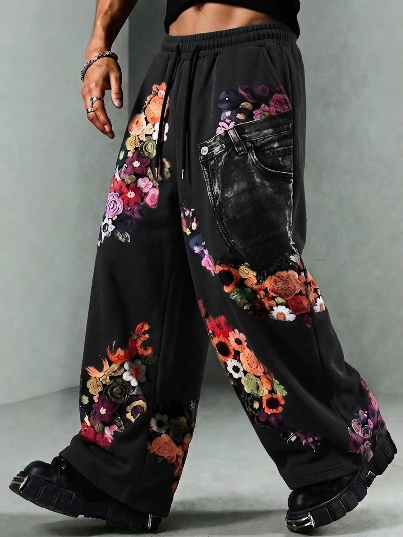 Men's Dark Grey Drawstring Elastic Waist Wide Leg Sweatpants, Casual Loose Comfy, Colorful Floral Full Print and Faux Denim Pocket Patch Decor, Loose Street Fit, Soft Thick Knit Fabric, Side Pocket Design, Vintage Y2K Hip Hop Daily Casual Trousers