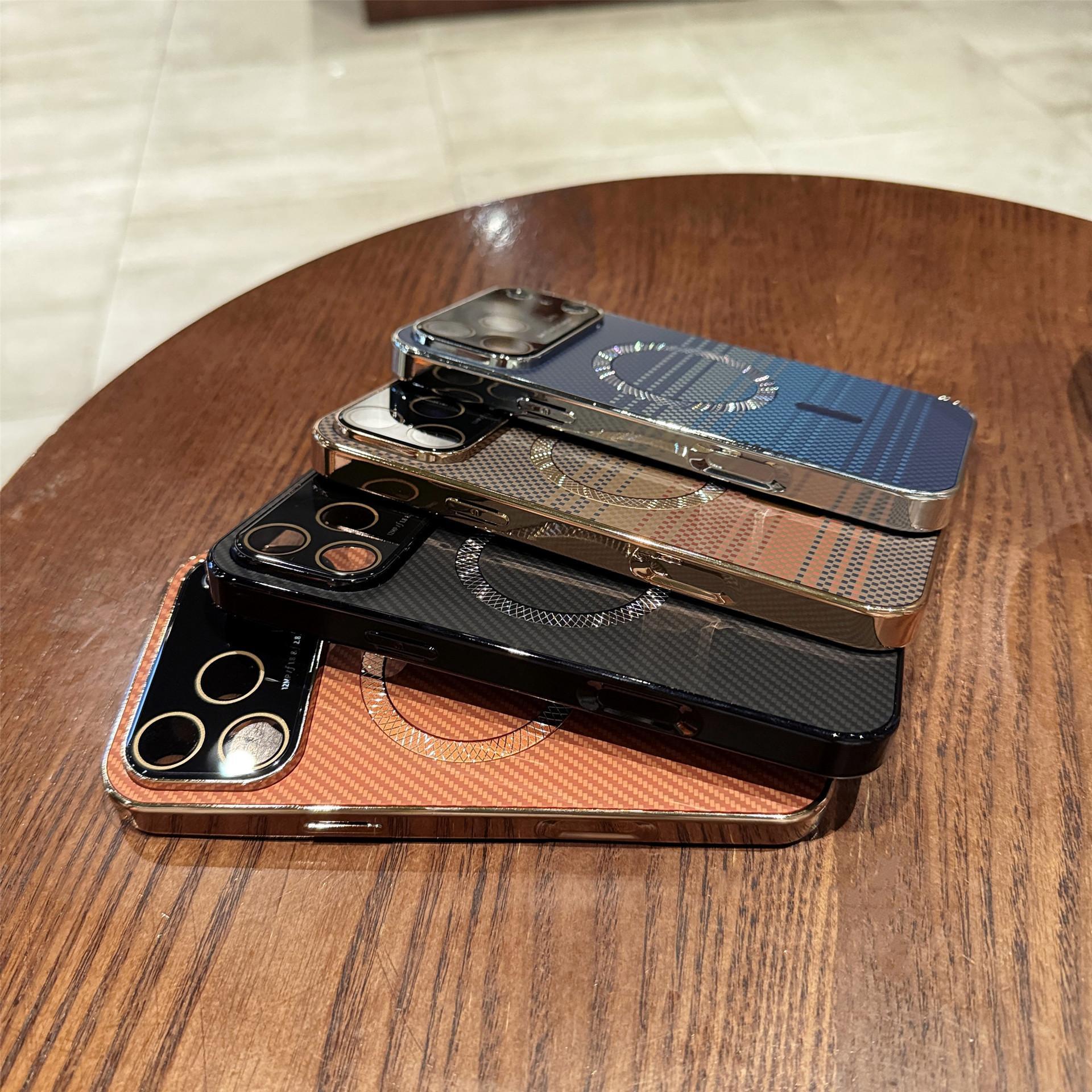 Suitable for iPhone 17 Magnetic Phone Case Rotating Stand iPhone 16 Pro Max Large Window Electroplated Fiber Texture