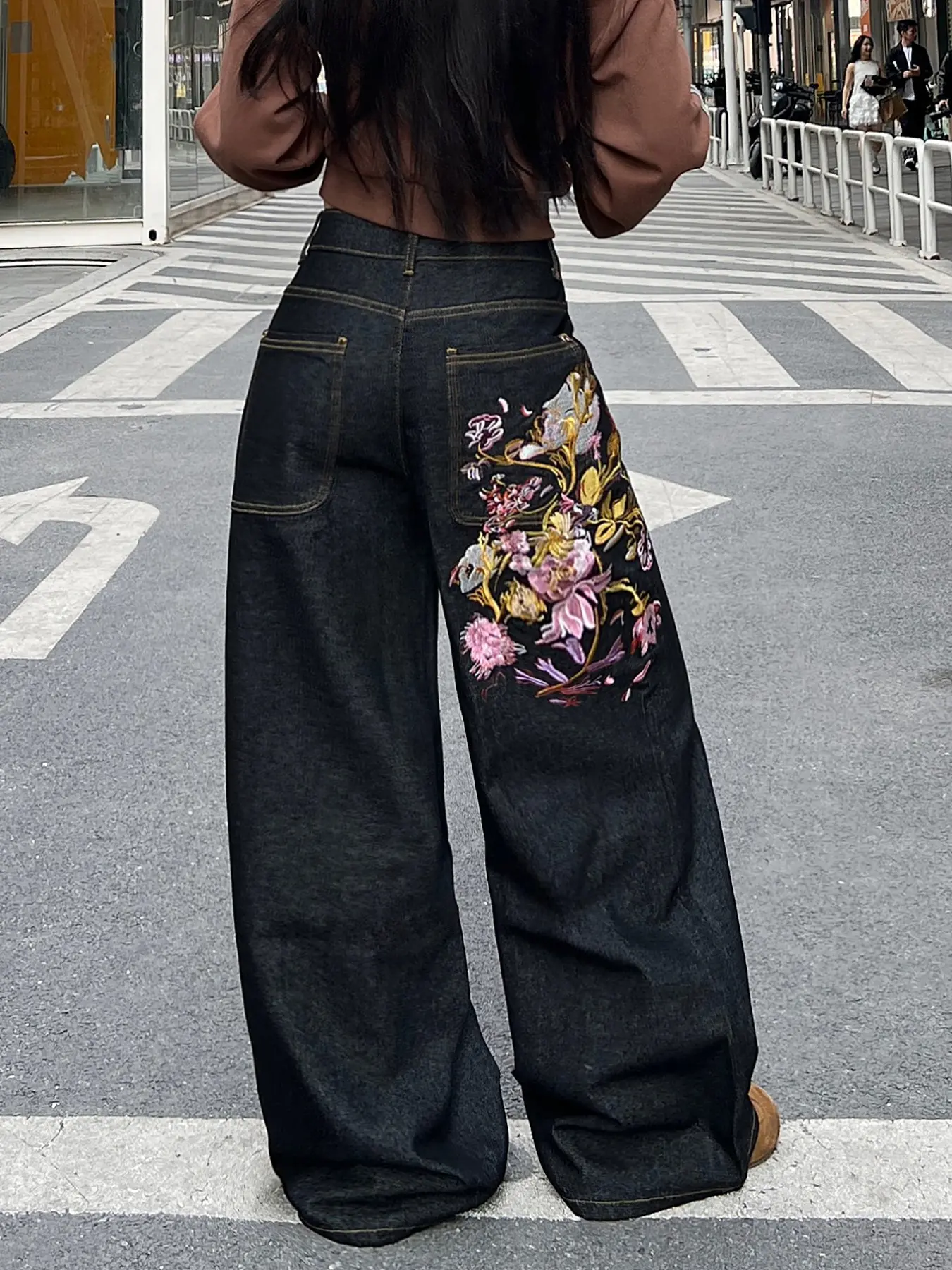 American Vintage Floral Embroidered Loose Jeans, Street Style High Waist Wide Leg Pants, Casual All-Season Women's Clothing