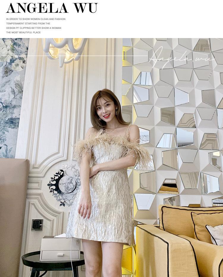 2025 Spring/Summer Off-Shoulder Feather Evening Dress Elegant Reception Dress with Straps and 3D Pattern