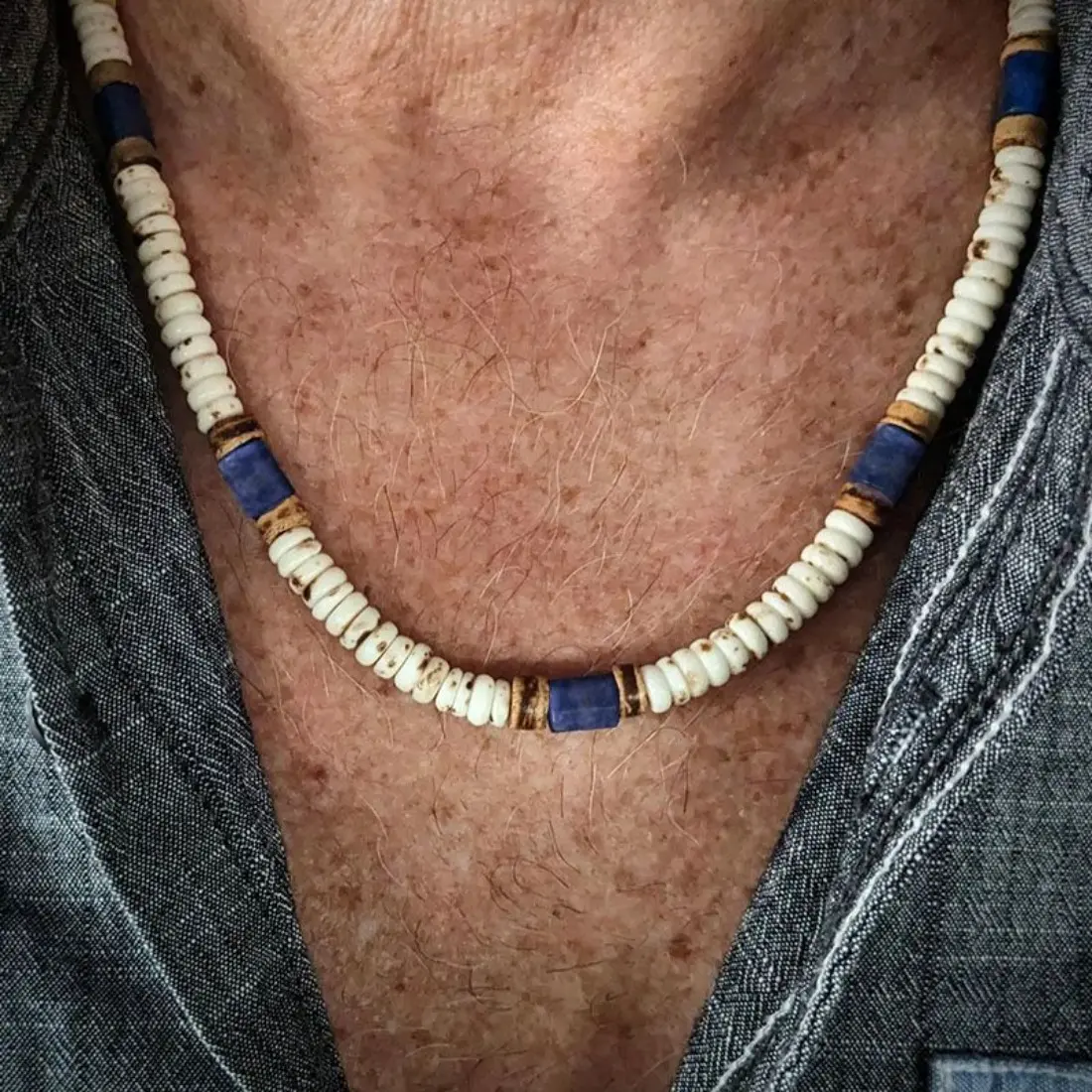 Men's Turquoise Lapis Necklace, Surfer Style Coconut Shell Beaded Pendant Necklace, Boho Beach Jewelry, Natural Stone Accent, Casual Coastal Accessory for Summer, Travel & Everyday Wear