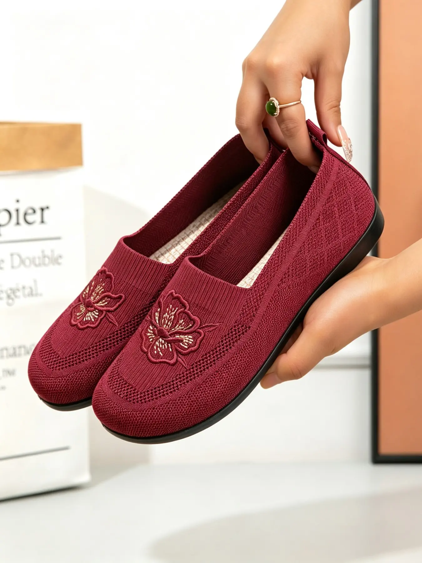 Women's Comfortable Knit Slip-On Shoes, Breathable Soft Sole, Casual Flat Heel, Daily Wear, Easy On-Off Design, Perfect for Everyday Use