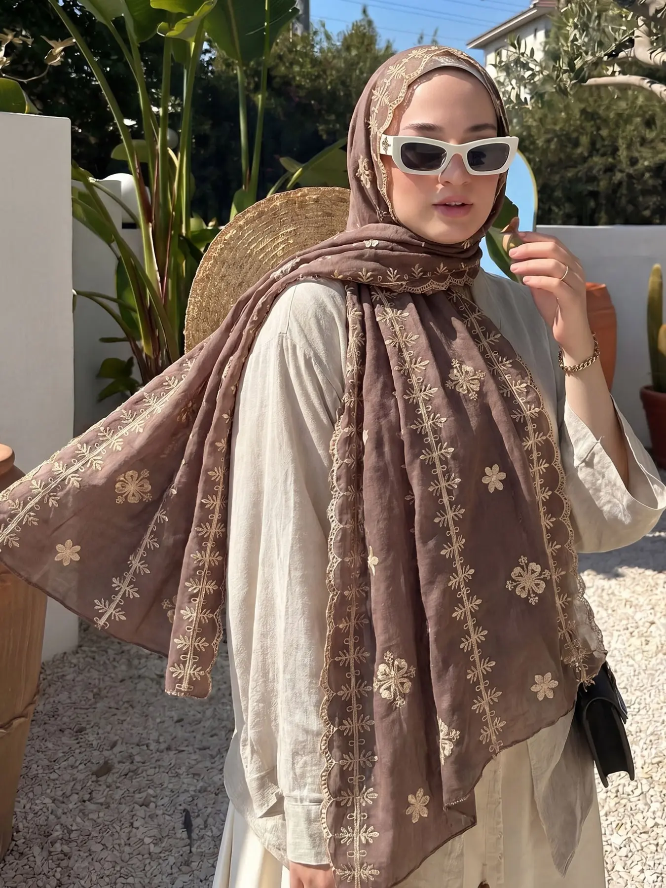 Elegant Floral Embroidered Long Scarf, Women's Summer Hijab for Beach Vacation, Breathable Lightweight, All-Season Fashion Accessory