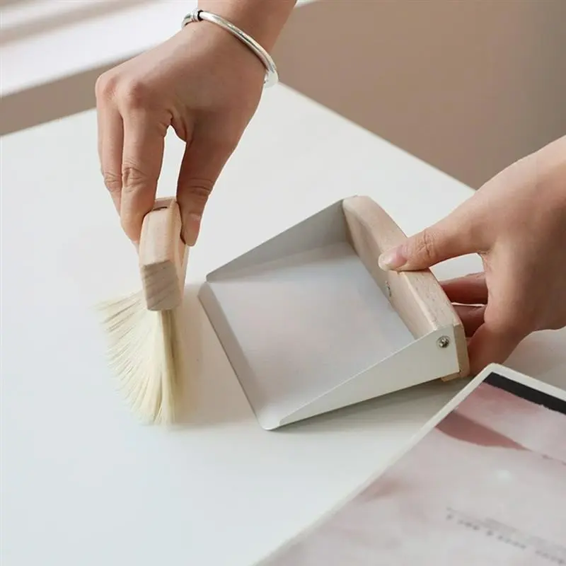 Portable Desktop Cleaning Set, Mini Broom and Dustpan Kit, Nylon Brush, Efficient Cleaning for Desk, Car, Pet, Home Use