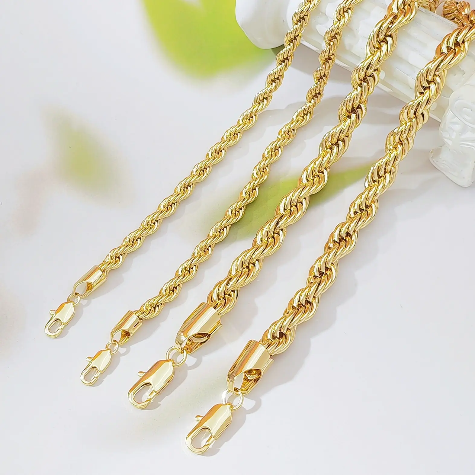Gold Plated Twisted Rope Chain Sports Wristband - Chunky Punk Unisex Hip Hop Statement Bracelet, Luxury Accessories for Parties, Party, Twisted Rope Chain Bracelet, Fashion, Adults, Braided Link, Chunky Braided Link, Hip Hop Parties