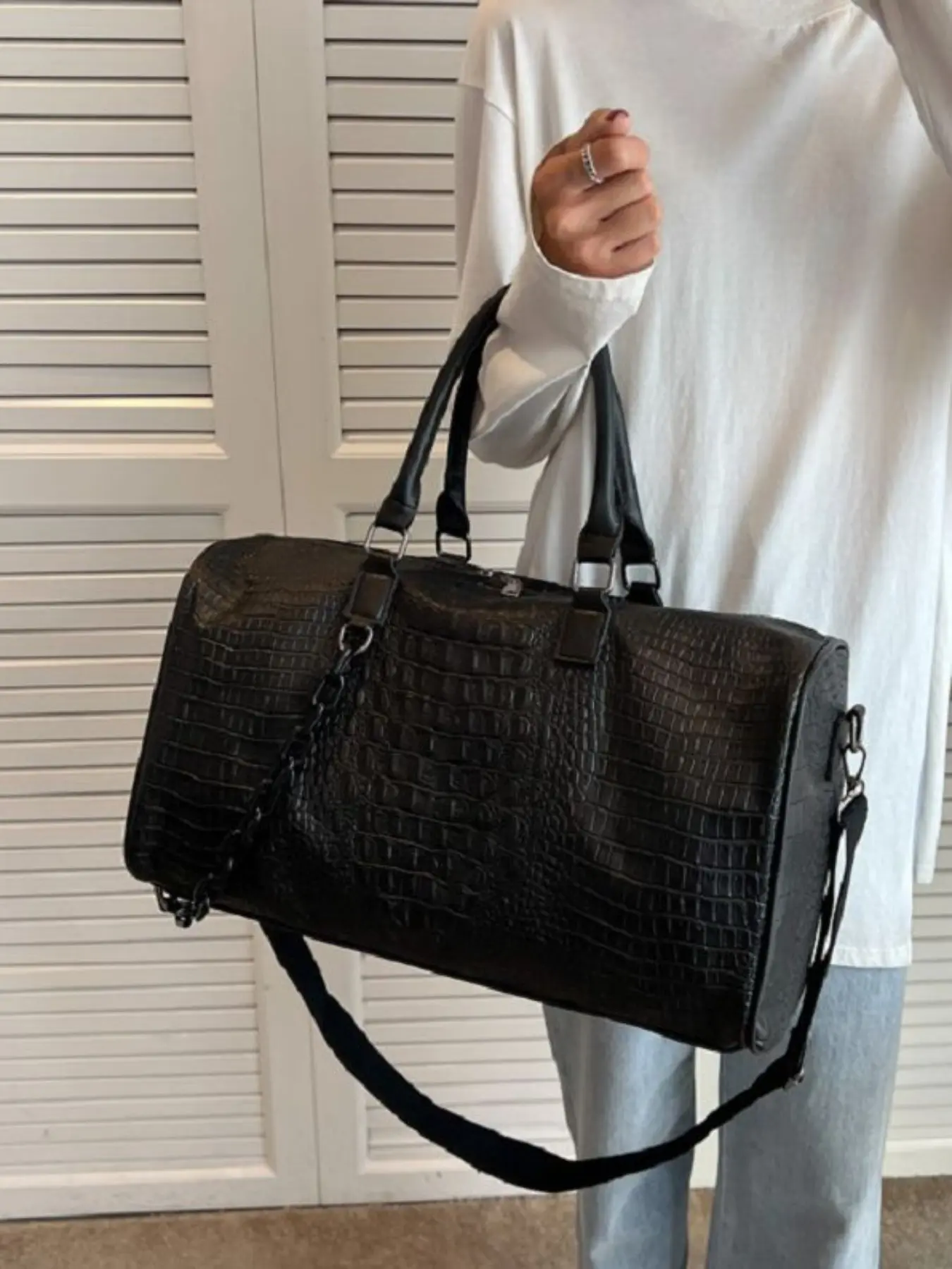 Fashion Crocodile Pattern Travel Bag, Fashionable Duffel Bag, Duffle Travel Bag, Chain Fitness Bag, Waterproof Vacation Bag, Soft PU Leather Beach Bag, Ideal for Holiday, Travel, Gym