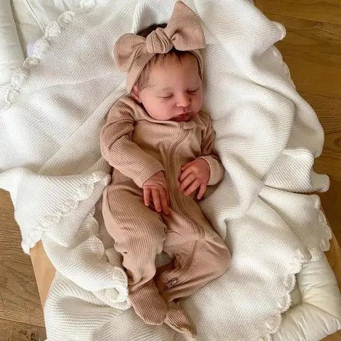 Realistic 50 CM Cloth Body Reborn Baby Sleeping Doll With 3D Skin and Visible Veins, 20 Inch Alive Newborn Bebe Art Collectible Lifelike Newborn Babydoll