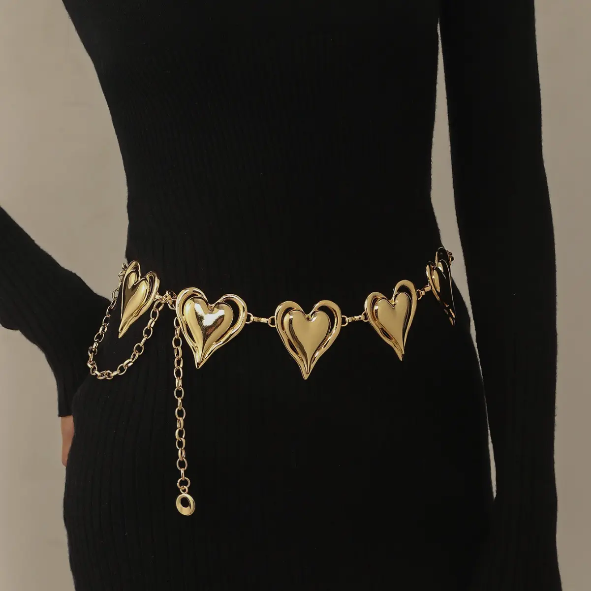 Jewelry for trendy girls: heart-shaped gold waist chain, navel chain, suitable for skirts, niche high-end chain belt