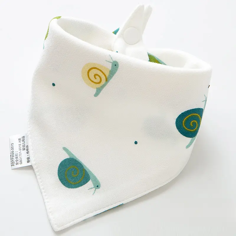 Little Snail [Triangular Scarf]
